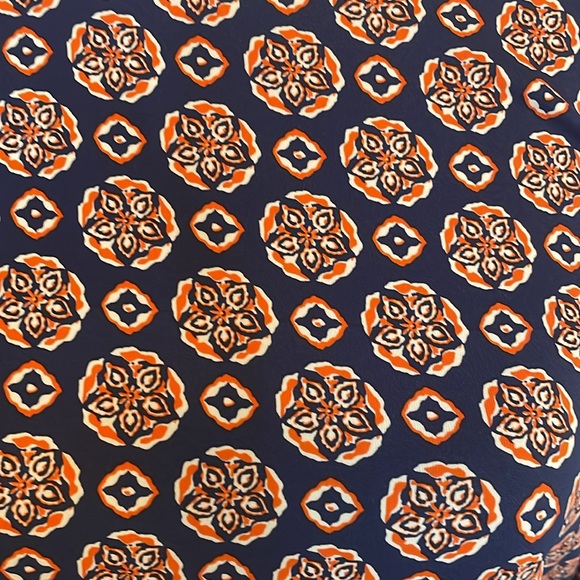 [J. McLaughlin] Blue/Orange Mandala Pattern Blouse - Size Medium - Picture 2 of 4